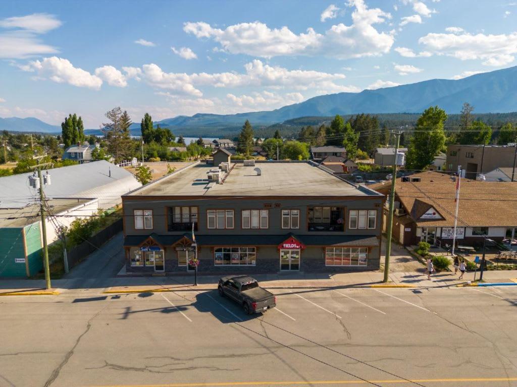 The Grizzly House I Sleep 7 I Patio & Bbq I 55 Tv Apartment Invermere Exterior photo